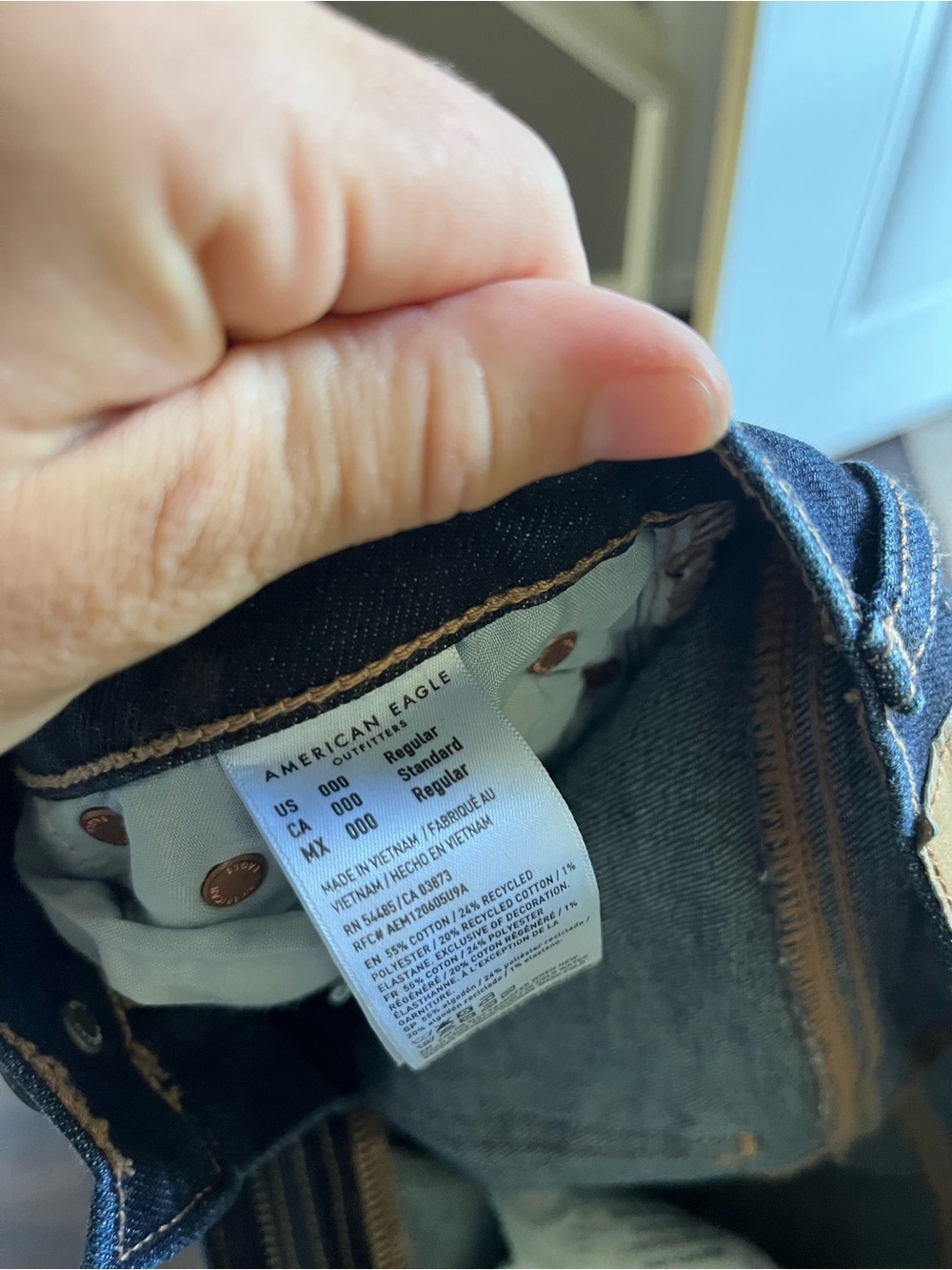American Eagle Barrel Jean - Picture 4 of 4